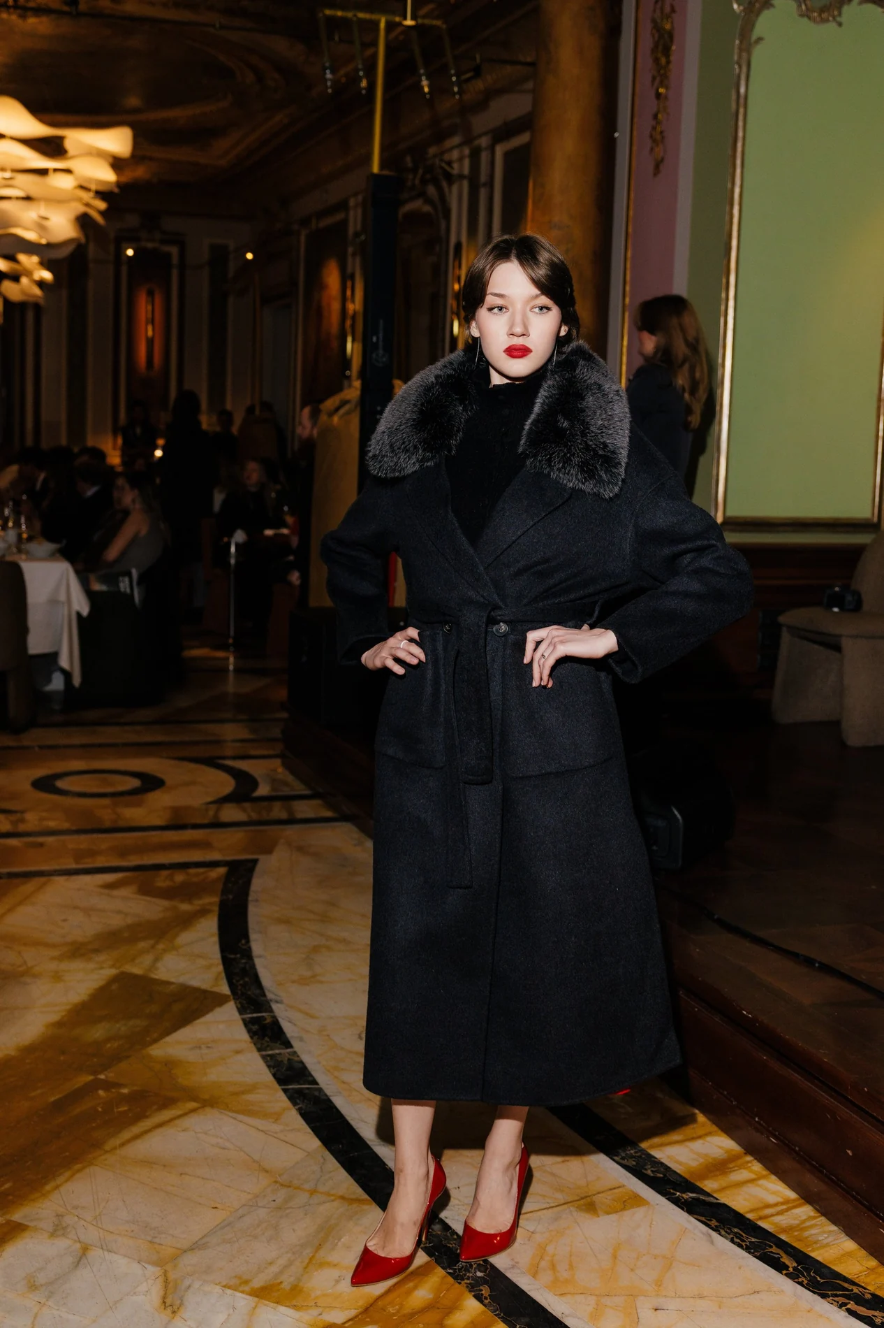 Чёрный образ Noele Boutique на показе в ресторане Savoy Чёрный образ Noele Boutique на показе в ресторане Savoy